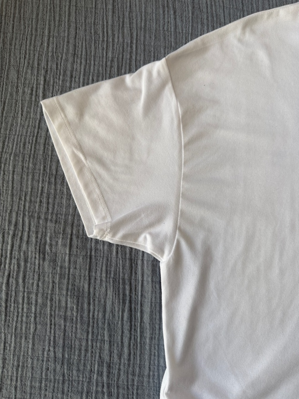 Vuori White Energy Short Sleeve Tee - Picture 7 of 8